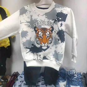 Костюм