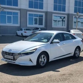 Hyundai Elantra 2021