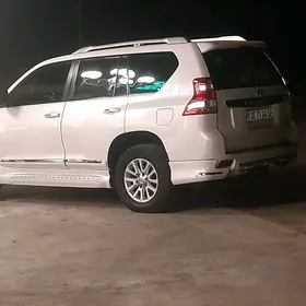 Toyota Land Cruiser Prado 2011