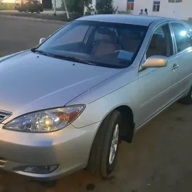 Toyota Camry 2004