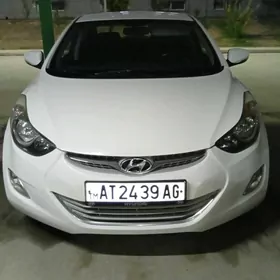 Hyundai Elantra 2013