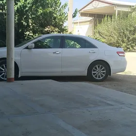 Toyota Camry 2011