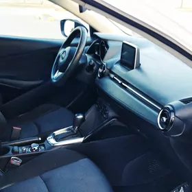 Toyota Yaris 2016