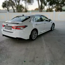 Toyota Camry 2018