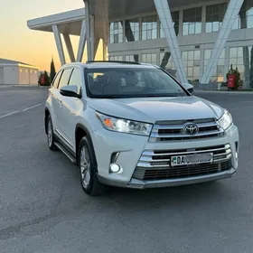 Toyota Highlander 2019