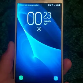 j7