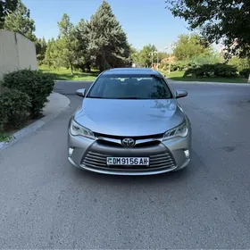 Toyota Camry 2017