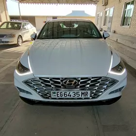 Hyundai Sonata 2021