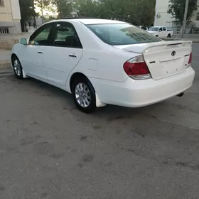 Toyota Camry 2004