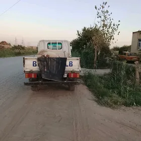 Isuzu Elf 1999
