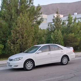 Toyota Camry 2004