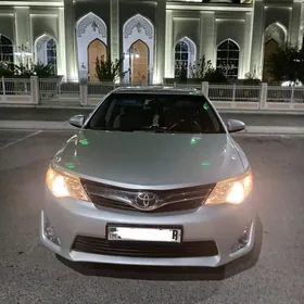 Toyota Camry 2013