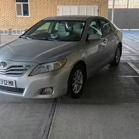 Toyota Camry 2011