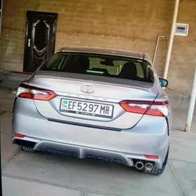 Toyota Camry 2022