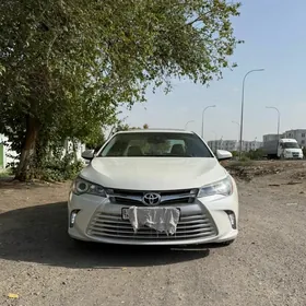 Toyota Camry 2017