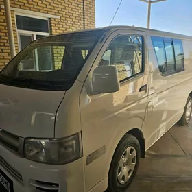 Toyota Hiace 2006