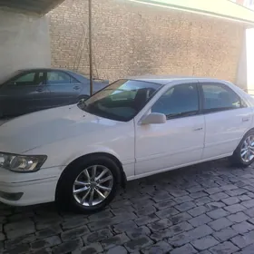 Toyota Camry 2001