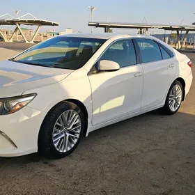 Toyota Camry 2016