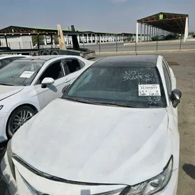 Toyota Camry 2022