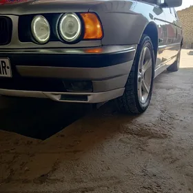BMW 525 1990