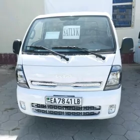 Kia Bongo 2025