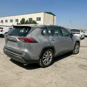 Toyota RAV4 2021