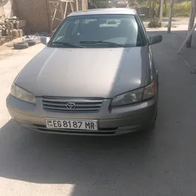 Toyota Camry 1999