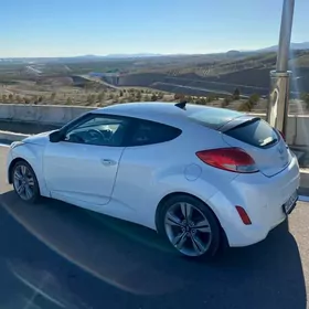 Hyundai Veloster 2013
