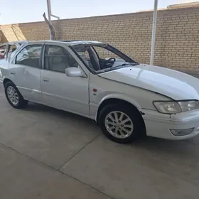 Toyota Camry 1999