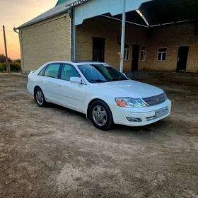 Toyota Avalon 2001