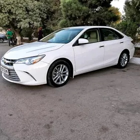 Toyota Camry 2015