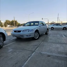 Toyota Camry 1999
