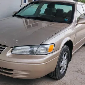 Toyota Camry 1999