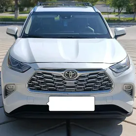 Toyota Highlander 2020
