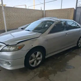 Toyota Camry 2011