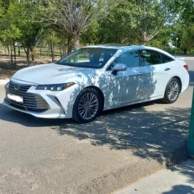 Toyota Avalon 2019