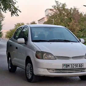 Toyota Echo 2001