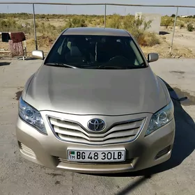 Toyota Camry 2010