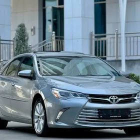 Toyota Camry 2016