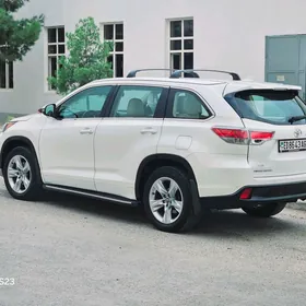 Toyota Highlander 2016