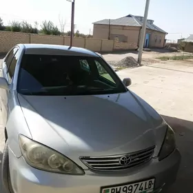Toyota Camry 2005