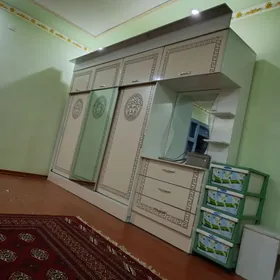 гарнитур