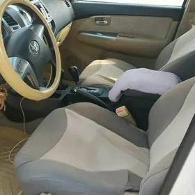 Toyota Fortuner 2014