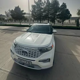 Ford Explorer 2021