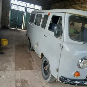 UAZ Profi 1999