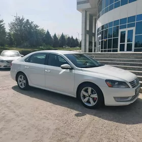 Volkswagen Passat 2012