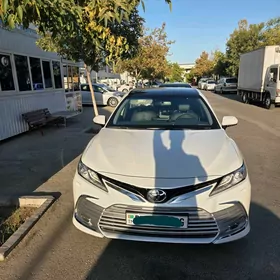 Toyota Camry 2023