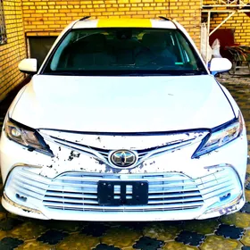 Toyota Camry 2022