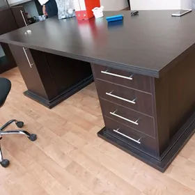 директор стол