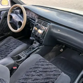 Toyota Corona 1995